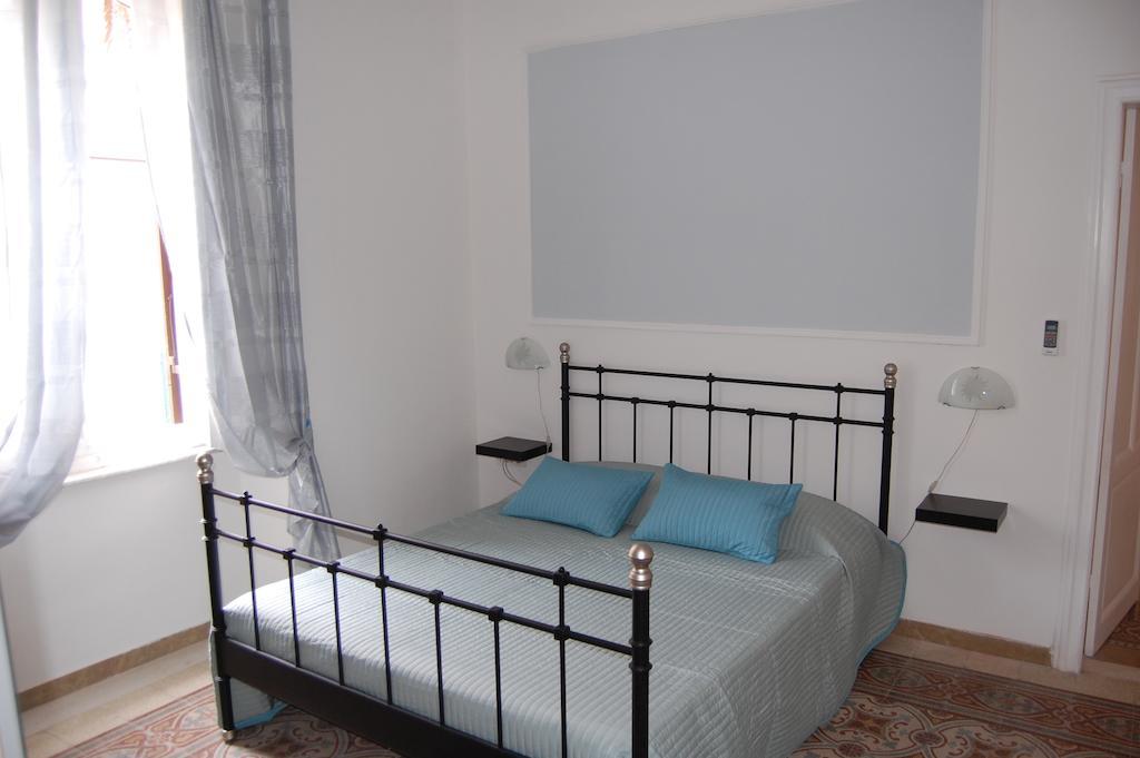 Arena Alfieri B&B Ліворно Номер фото